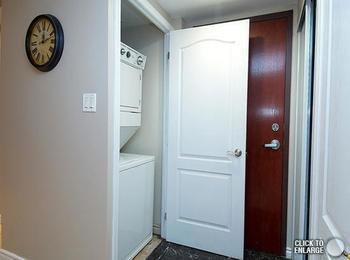 Apartment Whitehall - 263 Wellington St W *