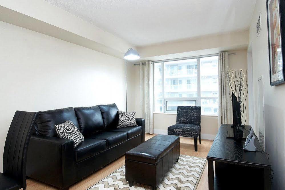 Whitehall - 263 Wellington St W Apartment Toronto