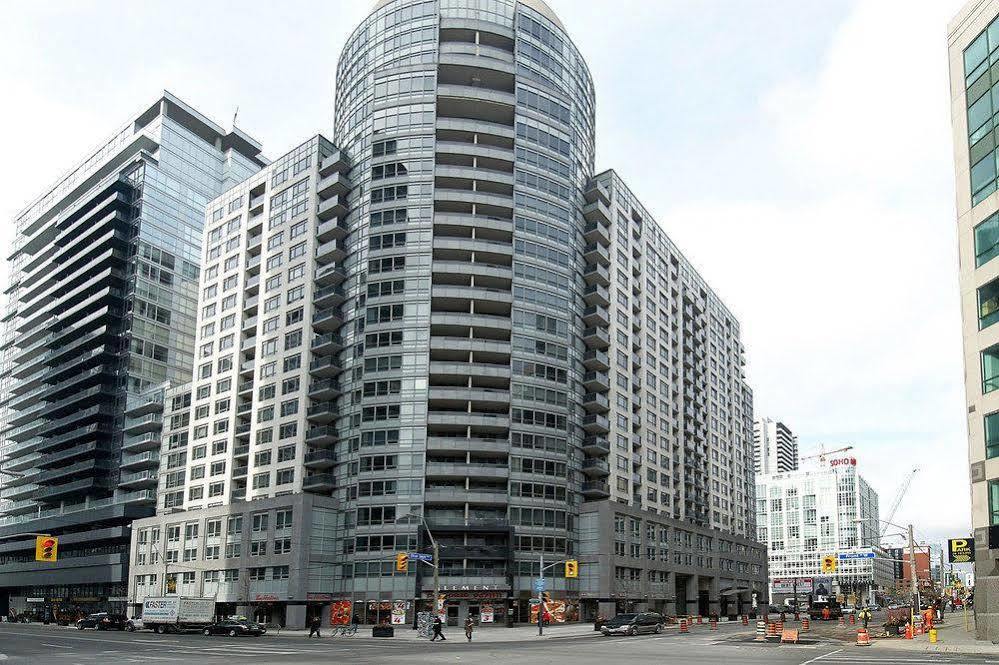 Whitehall - 263 Wellington St W Apartment *